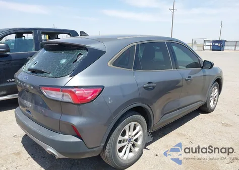 2022 Ford Escape S z USA, uszkodzony, nr VIN 1FMCU0F63NUB56669